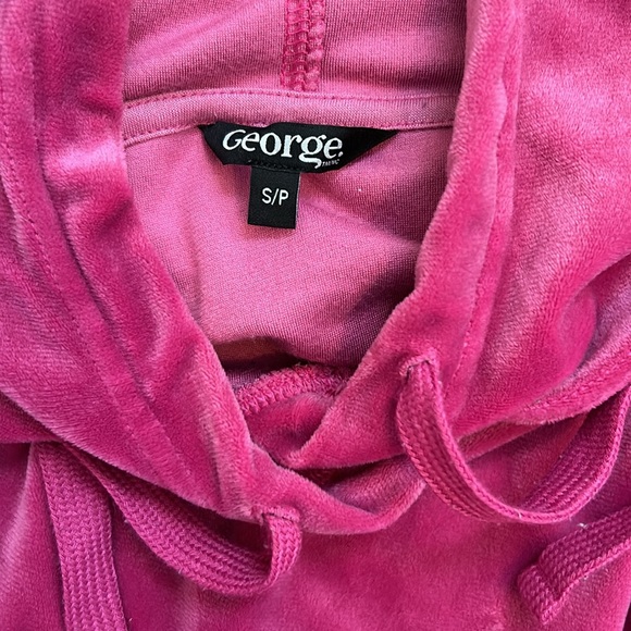 Puma hoodie and leggings bundle. - Picture 6 of 6